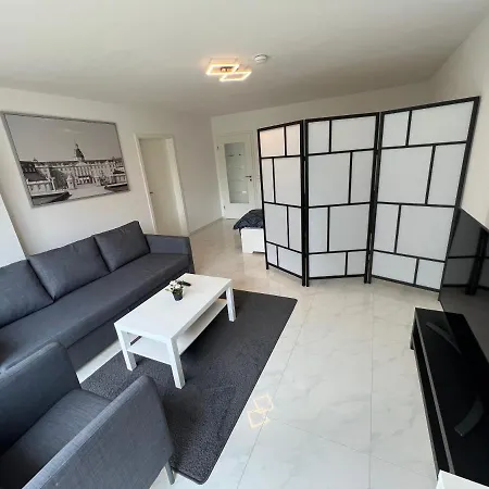 Apartment Wunderschoene Mit Terrasse - 24h7t Checkin